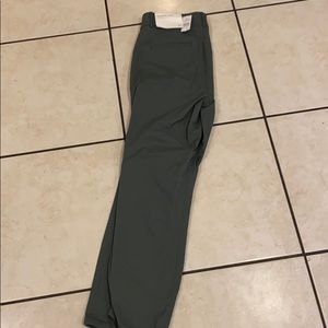 Girlfriend chinos green size 10